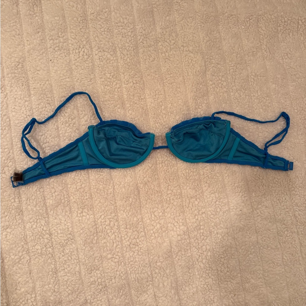 TRIANGL Bikini Top - Picture 2 of 3